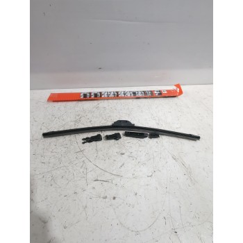 Recambio de escobilla limpia para peugeot referencia OEM IAM 1635454880  