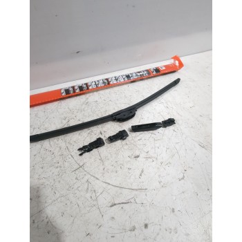 Recambio de escobilla limpia para peugeot referencia OEM IAM 1635454880  