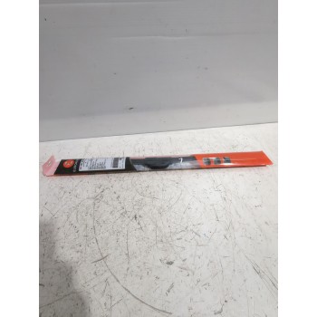 Recambio de escobilla limpia para peugeot referencia OEM IAM 1635454880  