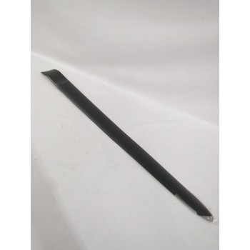 Recambio de moldura para opel referencia OEM IAM 90547387  