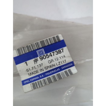 Recambio de moldura para opel referencia OEM IAM 90547387  