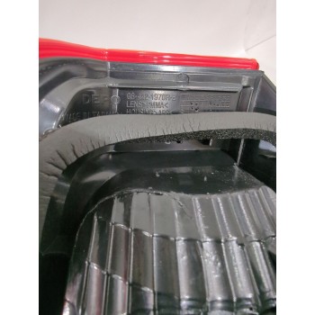Recambio de piloto trasero derecho para opel referencia OEM IAM 084421970RB  
