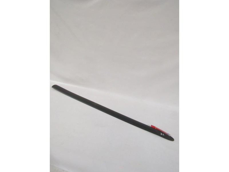Recambio de moldura para opel referencia OEM IAM 90547385/5171135  