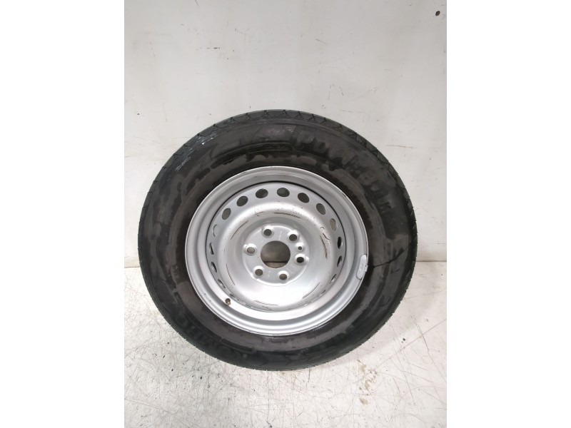 Recambio de rueda repuesto para iveco referencia OEM IAM 5801622004  