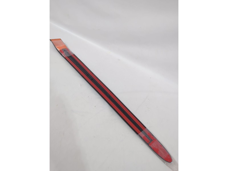 Recambio de moldura para opel referencia OEM IAM 90547388  
