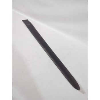 Recambio de moldura para opel referencia OEM IAM 90547388  