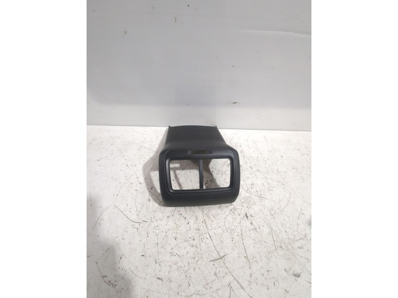 Recambio de moldura para volkswagen referencia OEM IAM 5G0863289  