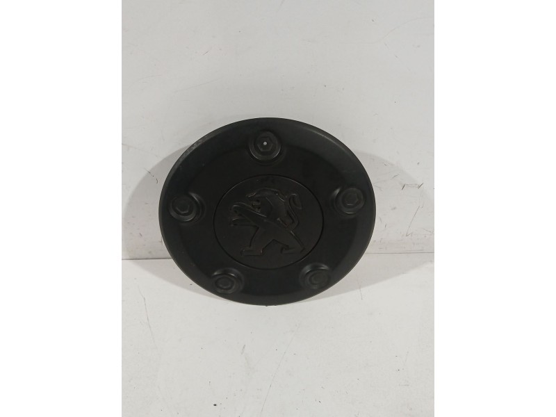 Recambio de tapacubos para peugeot referencia OEM IAM 9677413577  