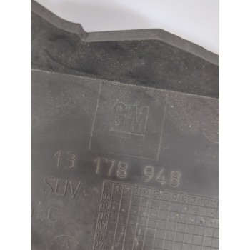 Recambio de moldura para opel referencia OEM IAM 13178948 / 13179179  