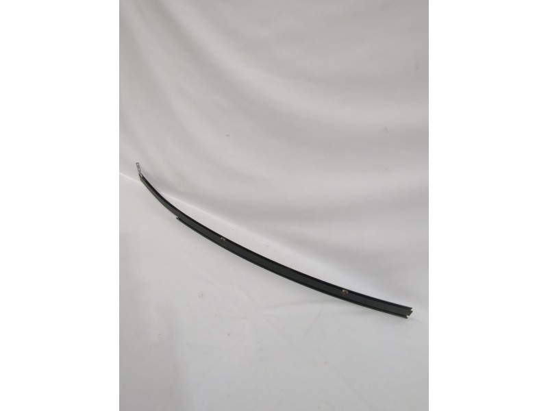 Recambio de moldura para opel referencia OEM IAM 90459482  