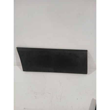 Recambio de molduras para renault referencia OEM IAM 93868748  
