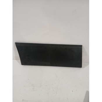 Recambio de molduras para renault referencia OEM IAM 93868748  
