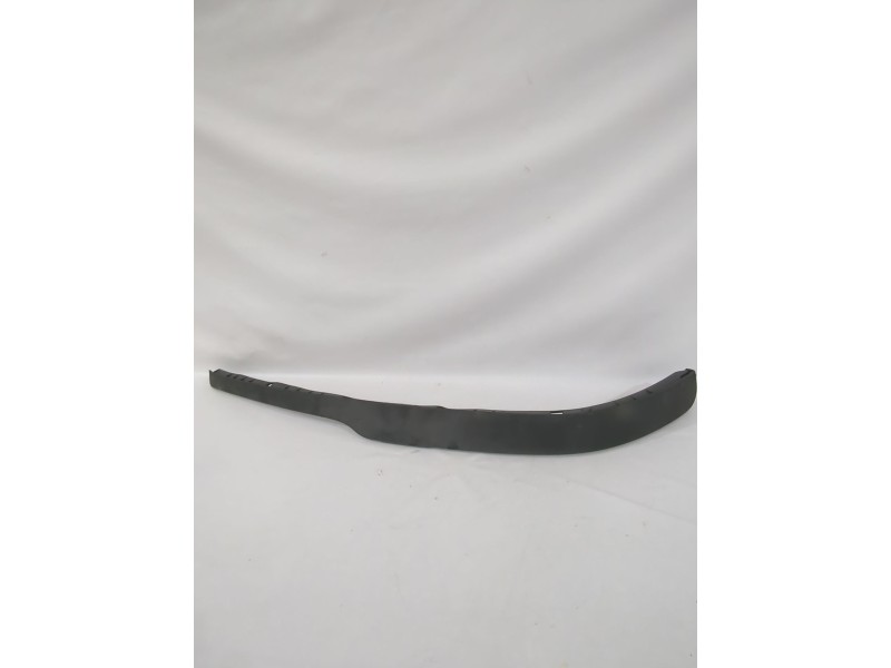 Recambio de moldura para opel referencia OEM IAM 90546957  