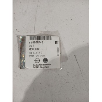 Recambio de molduras para renault referencia OEM IAM 93868748  