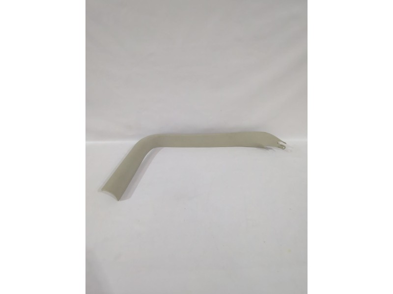 Recambio de moldura maletero para opel referencia OEM IAM 13135480/13136134  