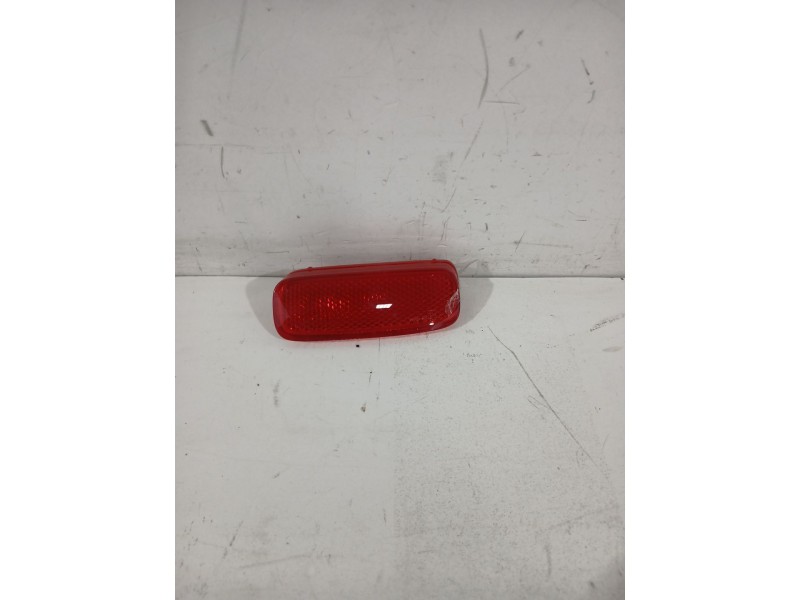 Recambio de reflector trasero para toyota referencia OEM IAM 819200H020  