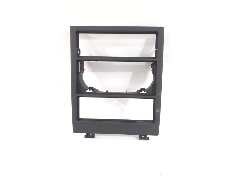 Recambio de moldura para opel referencia OEM IAM 24435557/330188061  