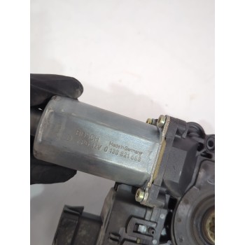 Recambio de motor elevalunas delantero izquierdo para opel referencia OEM IAM 90560431  