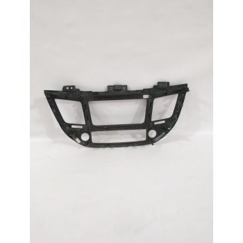 Recambio de moldura para hyundai referencia OEM IAM 84740D7200  
