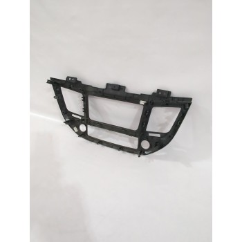 Recambio de moldura para hyundai referencia OEM IAM 84740D7200  