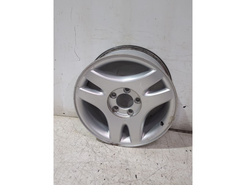 Recambio de llanta para ssangyong referencia OEM IAM 75JX18ET43  