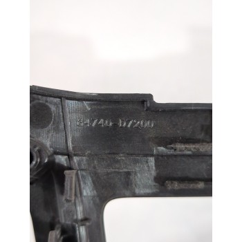 Recambio de moldura para hyundai referencia OEM IAM 84740D7200  