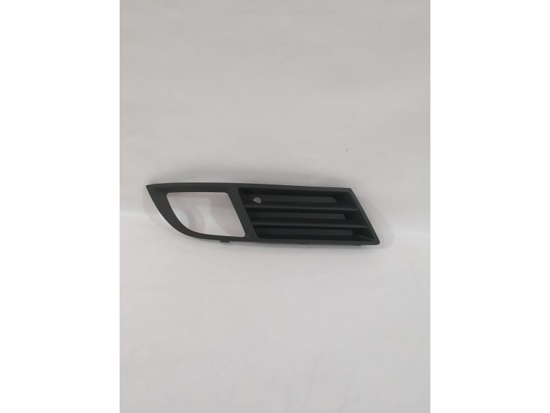 Recambio de rejilla paragolpes derecha para opel referencia OEM IAM 13182919/903000012/13205880  