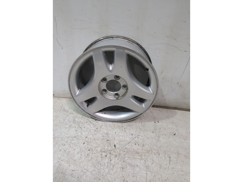 Recambio de llanta para ssangyong referencia OEM IAM 75JX18ET43  