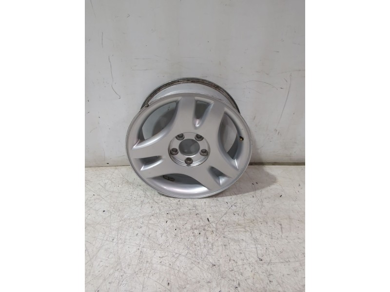 Recambio de llanta para ssangyong referencia OEM IAM 75JX18ET43  