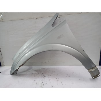 Recambio de aleta delantera izquierda para ssangyong kyron 2.0 xdi referencia OEM IAM 5181108C00  