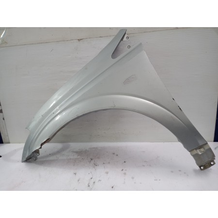 Recambio de aleta delantera izquierda para ssangyong kyron 2.0 xdi referencia OEM IAM 5181108C00  