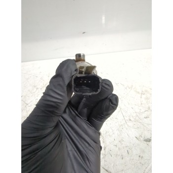 Recambio de rampa inyectora para ford referencia OEM IAM 968529758003  