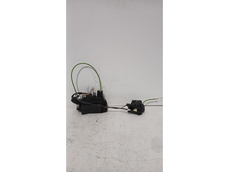 Recambio de cerradura puerta delantera izquierda para lancia musa (350_) 1.4 (350.axf1a) referencia OEM IAM 71751157  