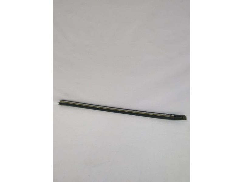 Recambio de moldura para opel referencia OEM IAM 024423574/24423575  