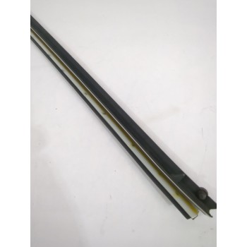 Recambio de moldura para opel referencia OEM IAM 024423574/24423575  