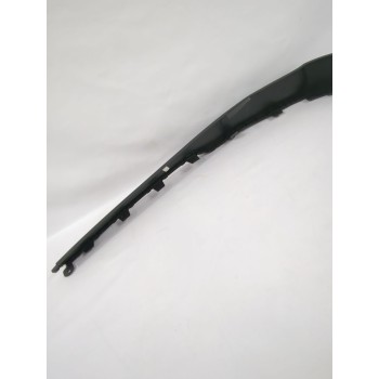 Recambio de moldura para opel referencia OEM IAM 13115110/13106650/551004542  