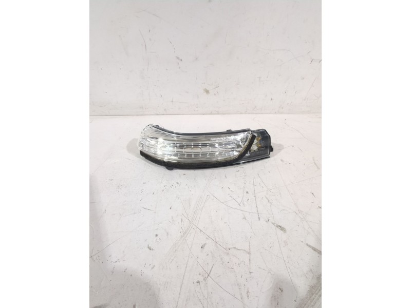 Recambio de piloto intermitente izquierdo para toyota referencia OEM IAM 8174005050A6A10  