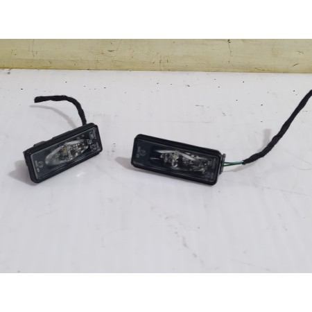 Recambio de piloto matricula para opel grandland x opel 2020 referencia OEM IAM 50R19339  