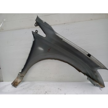 Recambio de aleta delantera izquierda para ssangyong kyron 2.0 xdi referencia OEM IAM 5181108C00  