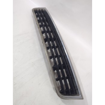 Recambio de rejilla paragolpes central para audi a4 b6 (8e2) 2.0 referencia OEM IAM 8E080764701C  