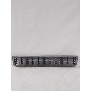 Recambio de rejilla paragolpes central para audi a4 b6 (8e2) 2.0 referencia OEM IAM 8E080764701C  