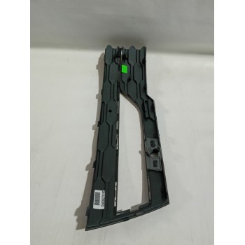 Recambio de rejilla paragolpes derecha para skoda referencia OEM IAM 5E3807682  