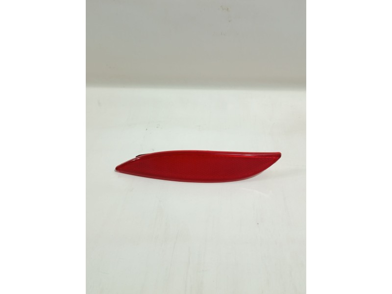 Recambio de reflector trasero para renault referencia OEM IAM RN4244354  