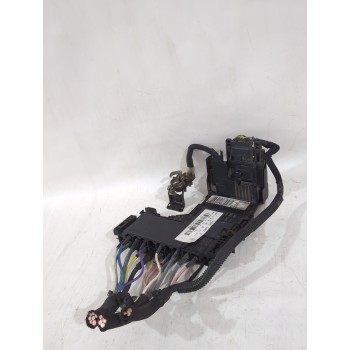 Recambio de caja reles / fusibles para peugeot 508 i (8d_) 2.0 bluehdi 150 referencia OEM IAM 9800223680  