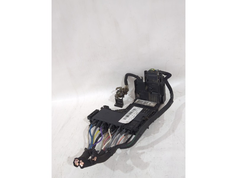 Recambio de caja reles / fusibles para peugeot 508 i (8d_) 2.0 bluehdi 150 referencia OEM IAM 9800223680  