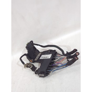 Recambio de caja reles / fusibles para peugeot 508 i (8d_) 2.0 bluehdi 150 referencia OEM IAM 9800223680  