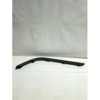 Recambio de moldura para toyota referencia OEM IAM 5275305020  