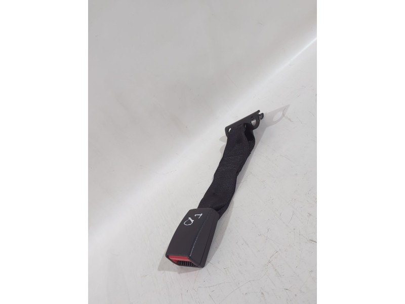 Recambio de enganche cinturon trasero derecho para rover 400 ii hatchback (rt) 414 si referencia OEM IAM 270704  