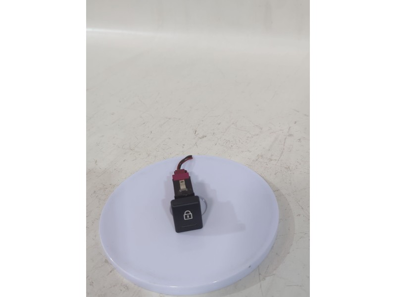 Recambio de interruptor para rover 400 ii hatchback (rt) 414 si referencia OEM IAM 9751295/YUG001070PMP  