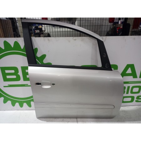 Recambio de puerta delantera derecha para opel zafira b cosmo referencia OEM IAM 124242  